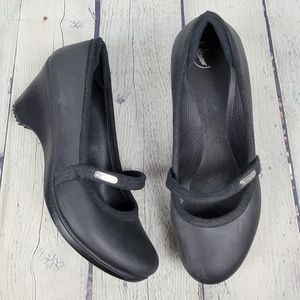 CROCS | wedge heel closed toe maryjane shoes